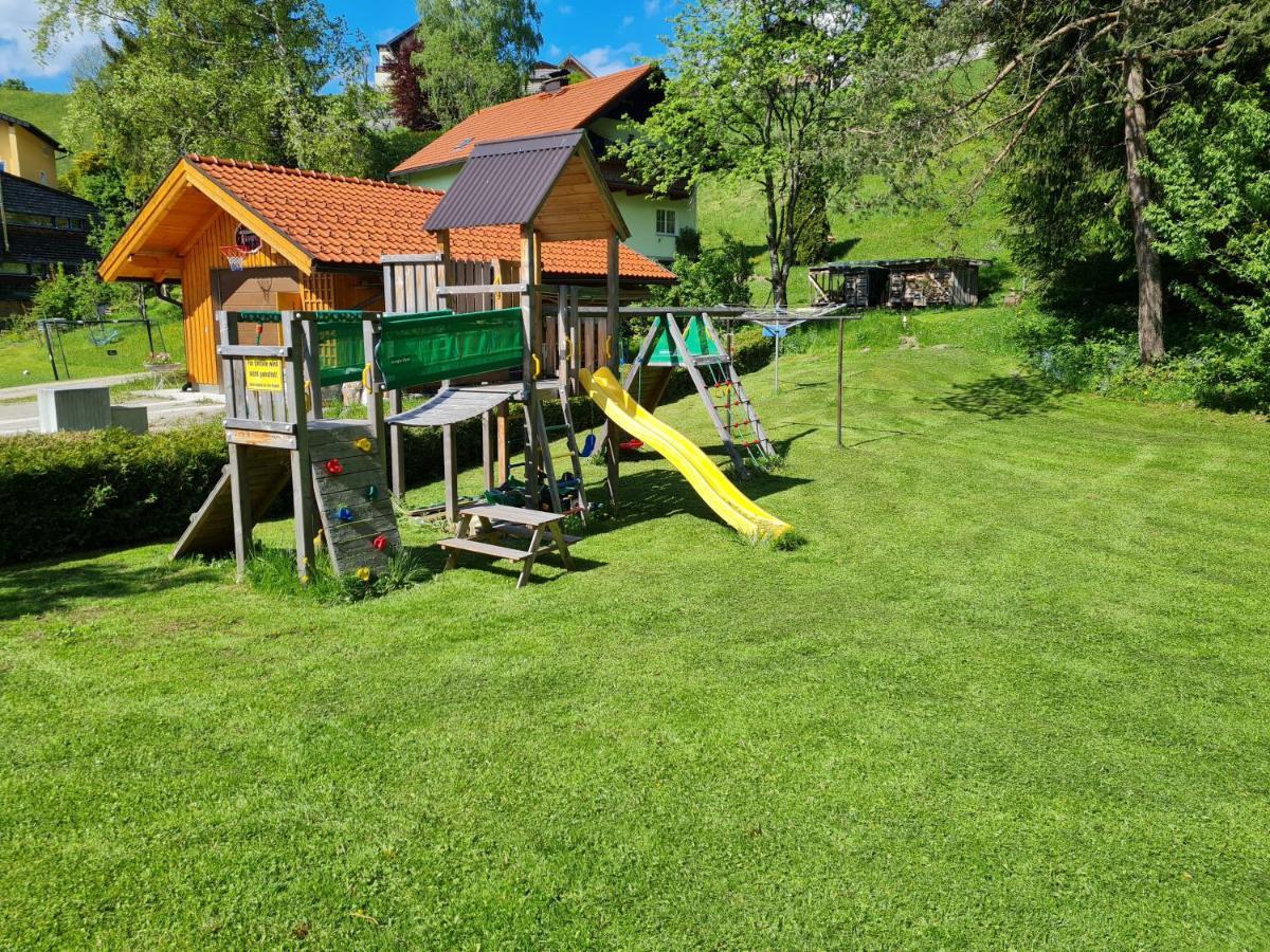 Pension Bayrhammer Faistenau Exterior photo